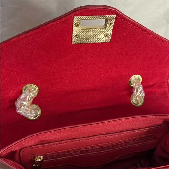 Badgley Mischka Vegan Leather Red Quilted Shoulder Bag - Picture 11 of 14